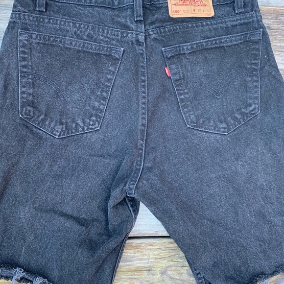 HIGH WAISTED LEVI CUT OFF SHORTS - Picture 2 of 5